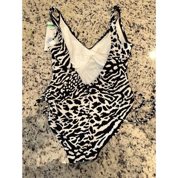 COCO REEF Women's Contours Stellar Shirred-Leg One-Piece Swimsuit - Picture 3 of 7